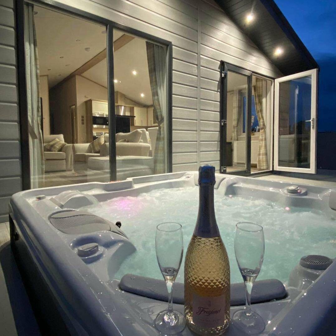 Lilac Blossom Meadow - Holiday Accommodation 19300