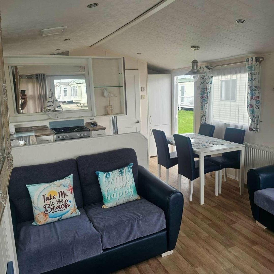 Golden Gate Holiday Centre - Holiday Accommodation 20178