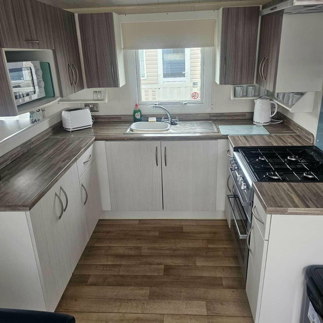 Golden Gate Holiday Centre - Holiday Accommodation 20178