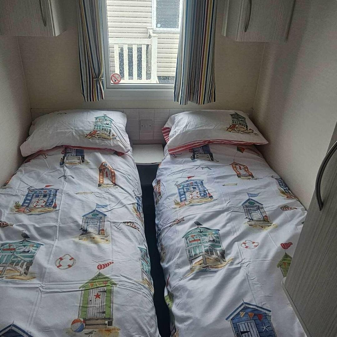 Golden Gate Holiday Centre - Holiday Accommodation 20178