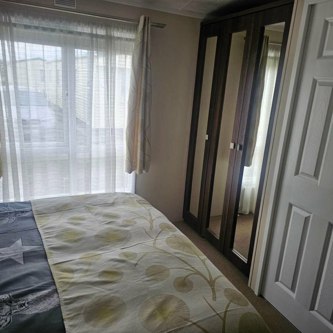 Golden Gate Holiday Centre - Holiday Accommodation 20179