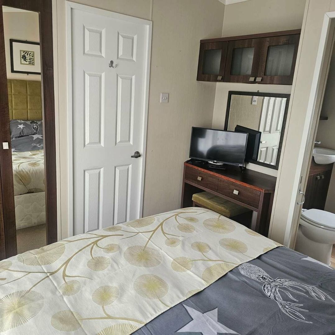 Golden Gate Holiday Centre - Holiday Accommodation 20179