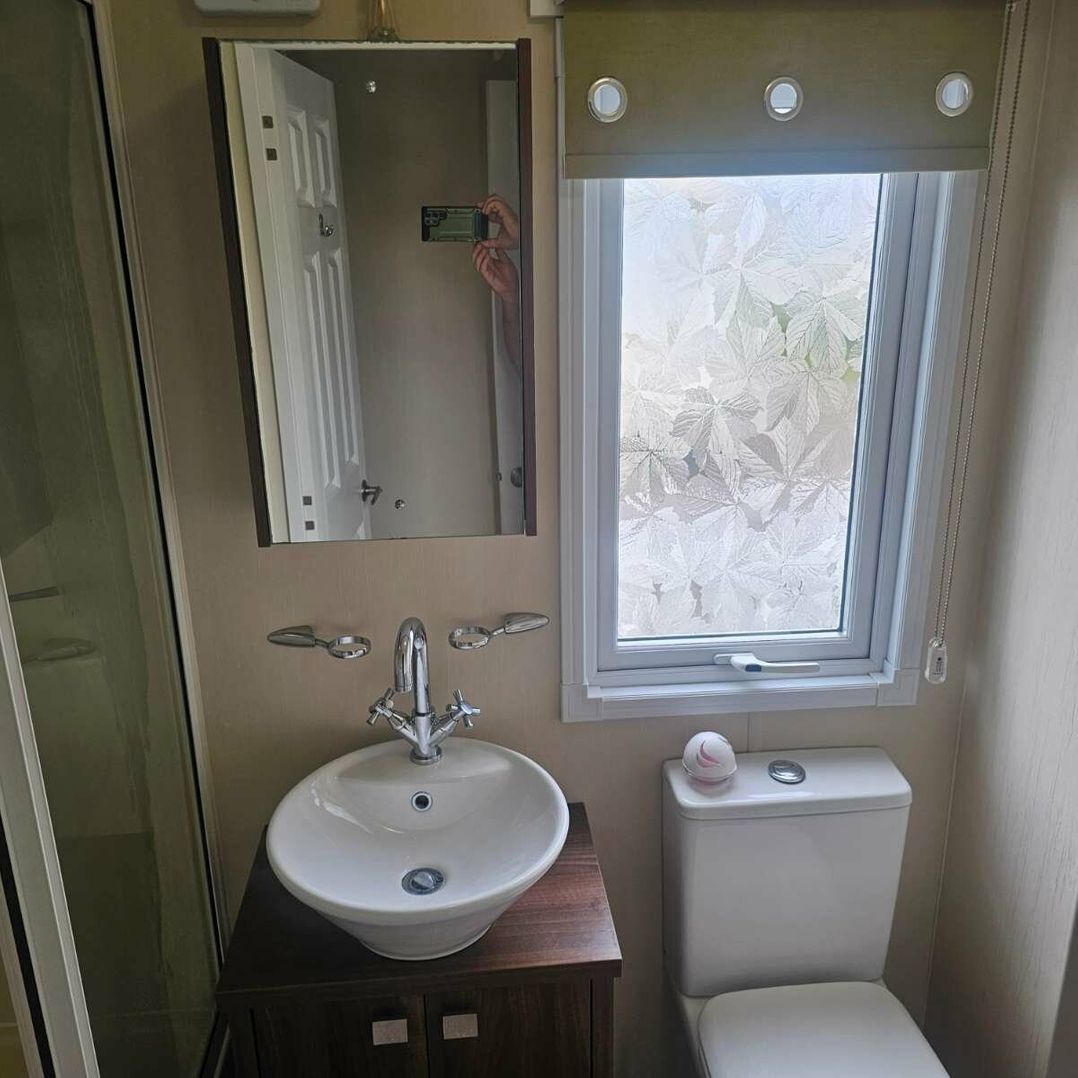 Golden Gate Holiday Centre - Holiday Accommodation 20179