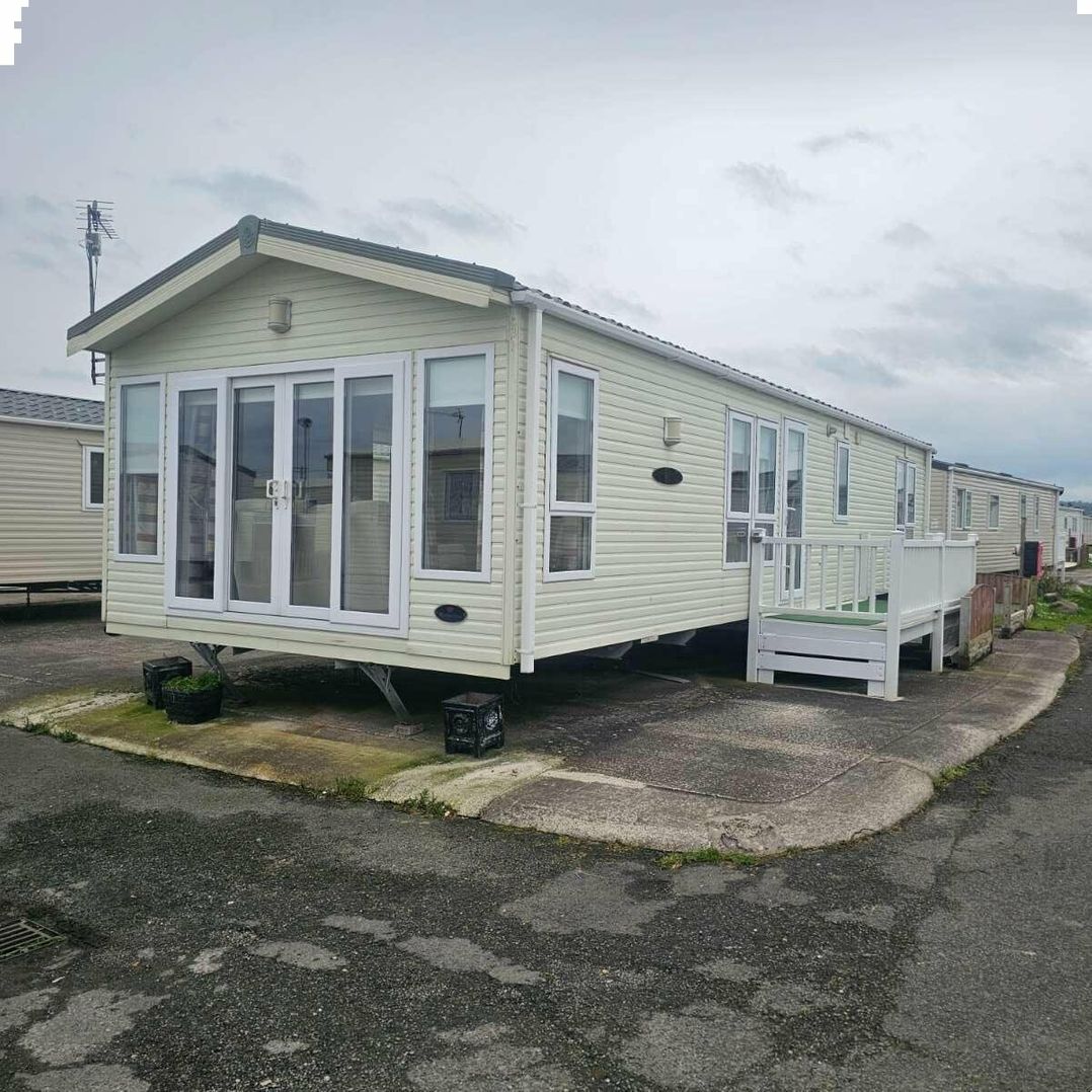 Golden Gate Holiday Centre - Holiday Accommodation 20179