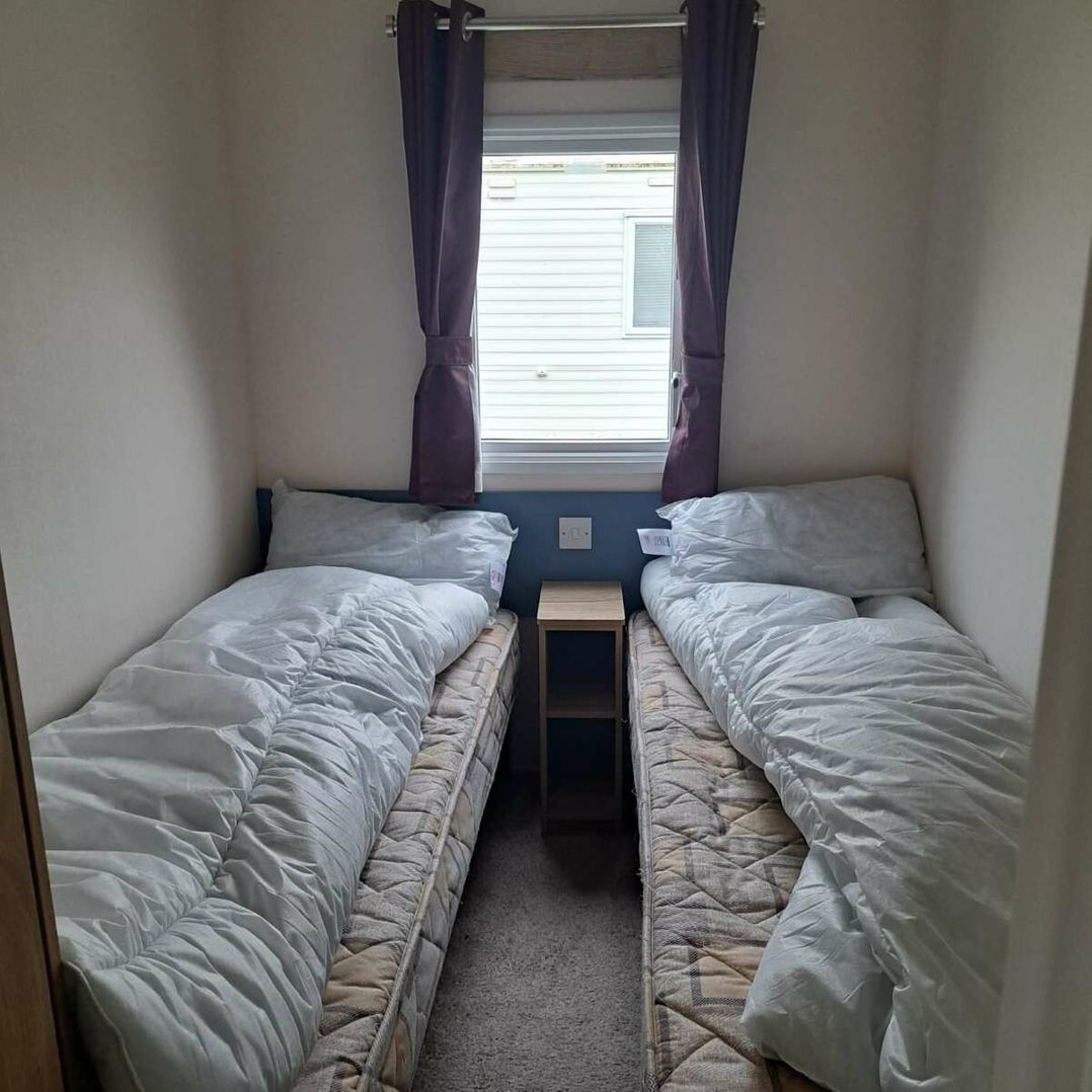 Golden Sands - Holiday Accommodation 21170