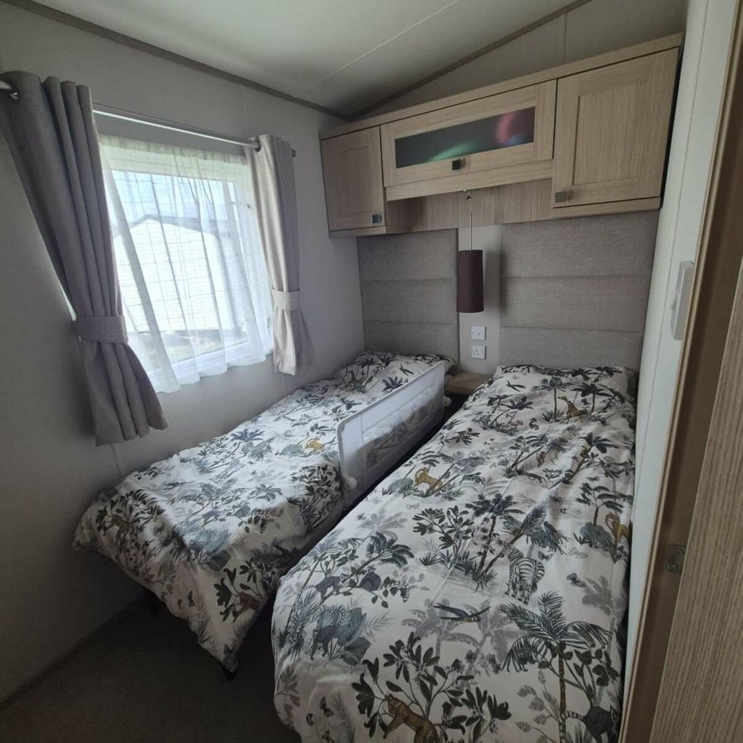 Marton Mere Holiday Village - Holiday Accommodation 22356