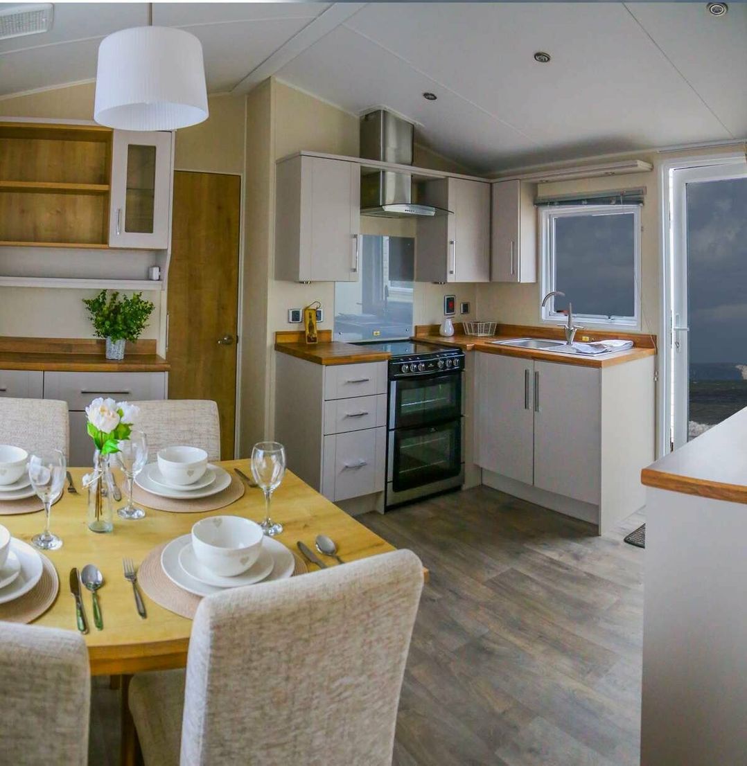 Hoburne Naish - Holiday Accommodation 9884