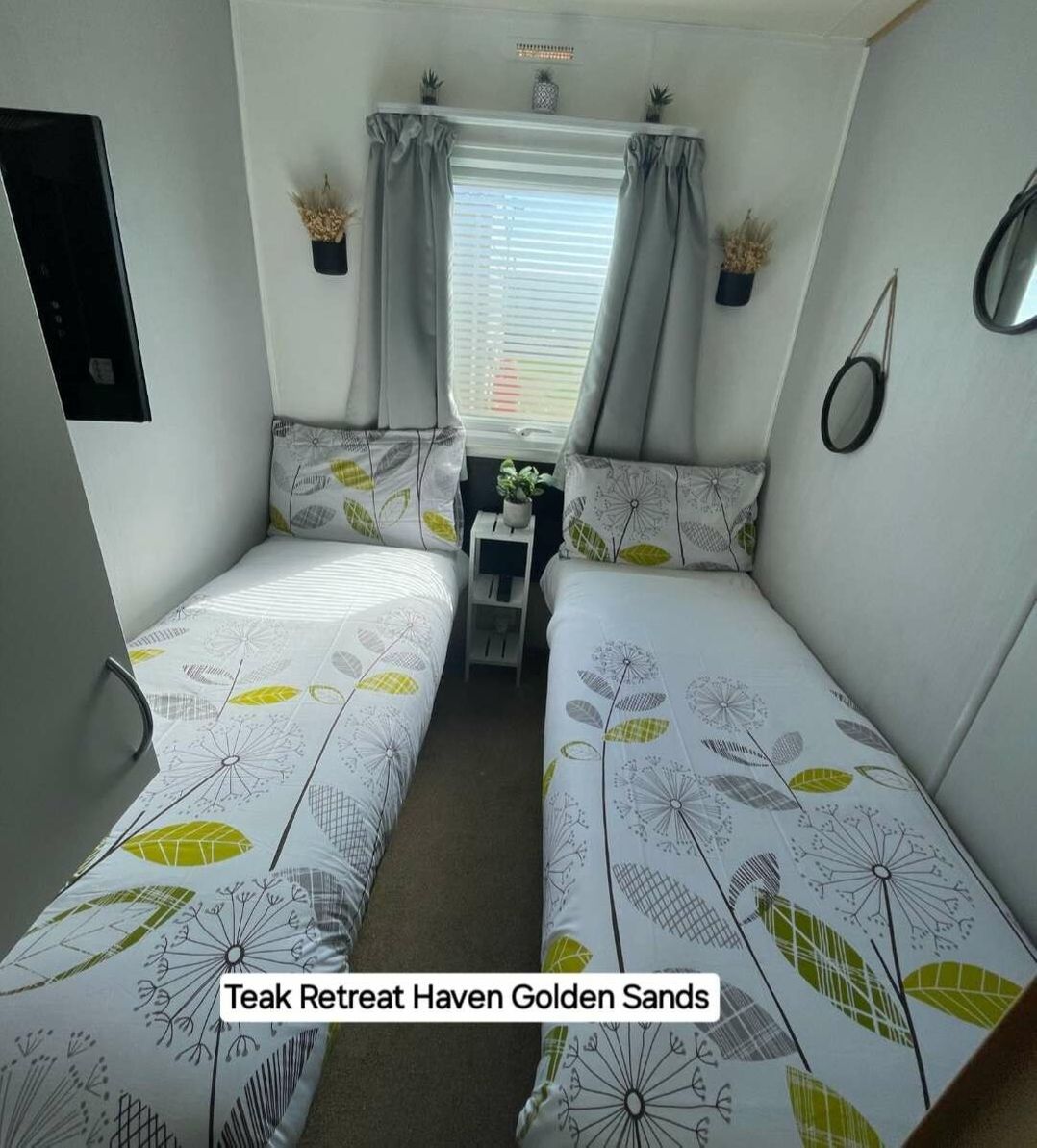 Golden Sands - Holiday Accommodation 17357