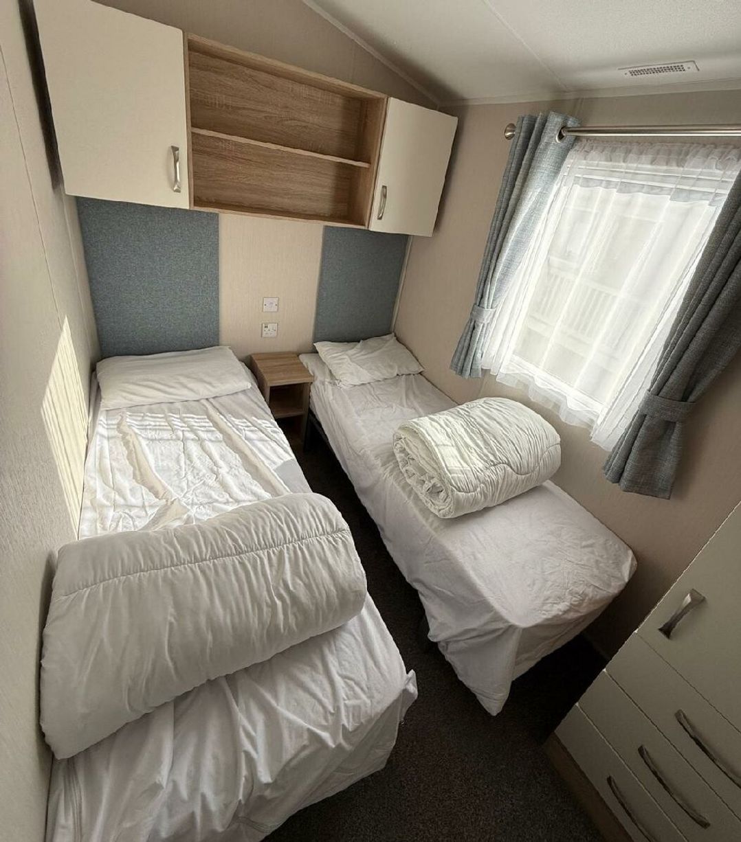 Marton Mere Holiday Village - Holiday Accommodation 21145