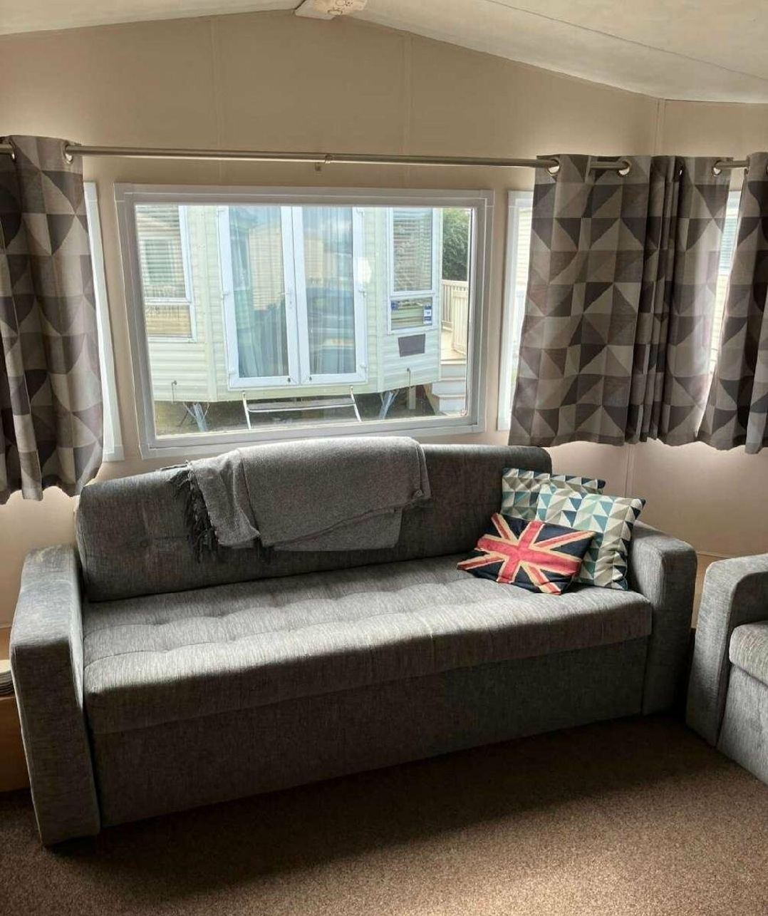 Hayling Island Holiday Park - Meadow Bay Villages - Holiday Accommodation 20391