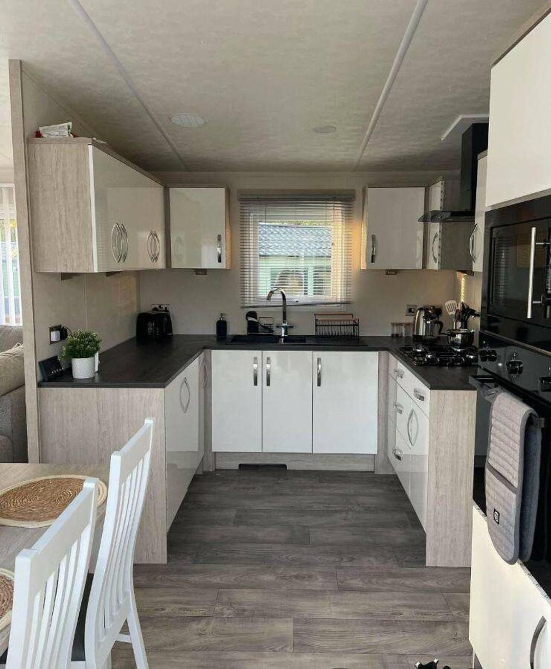 Springhouse Country Park - Holiday Accommodation 22054