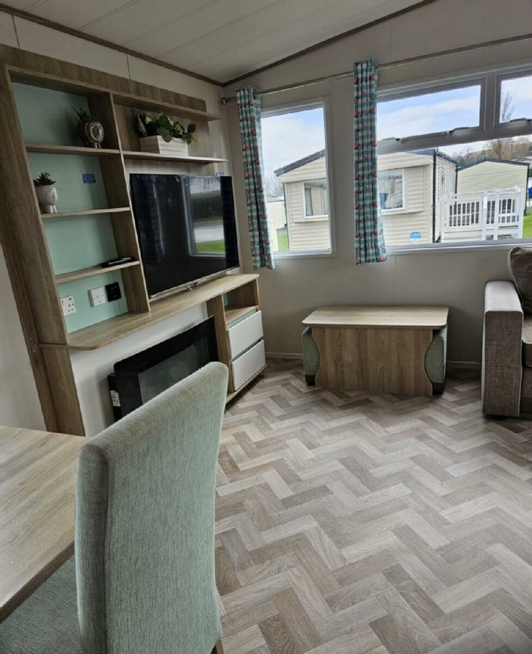 Marton Mere Holiday Village - Holiday Accommodation 21411