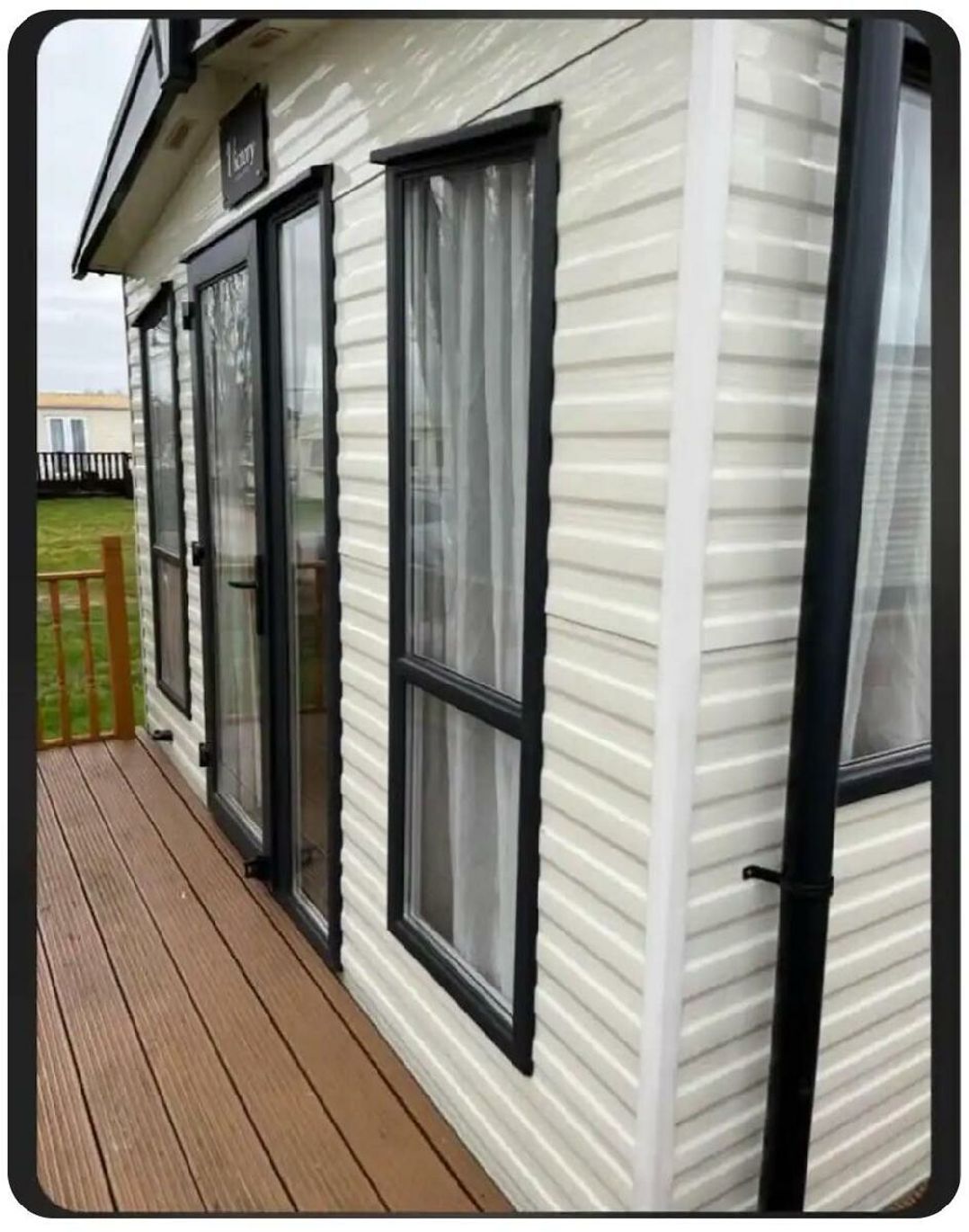 Riverside Caravan Centre - Holiday Accommodation 21605