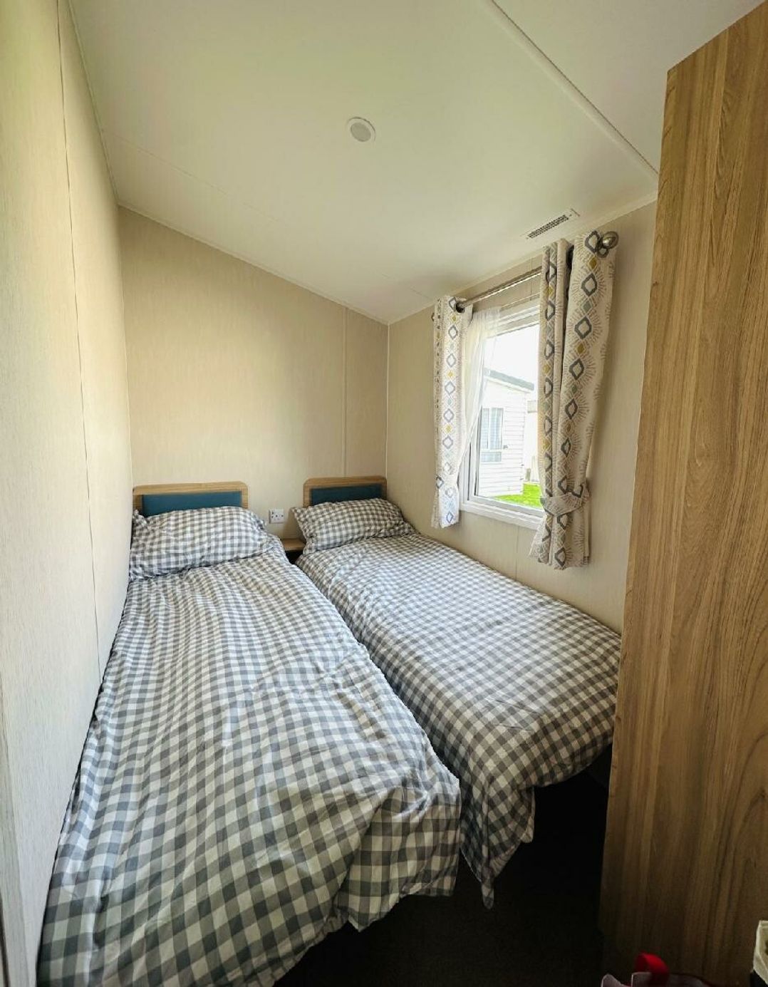 Lyons Robin Hood - Holiday Accommodation 21312