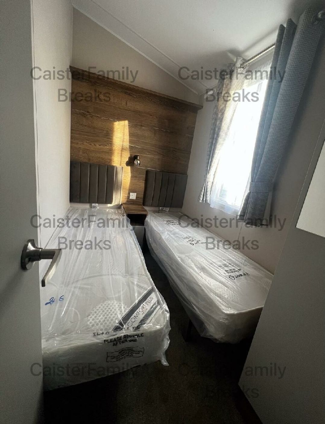 Caister Holiday Park - Holiday Accommodation 15848