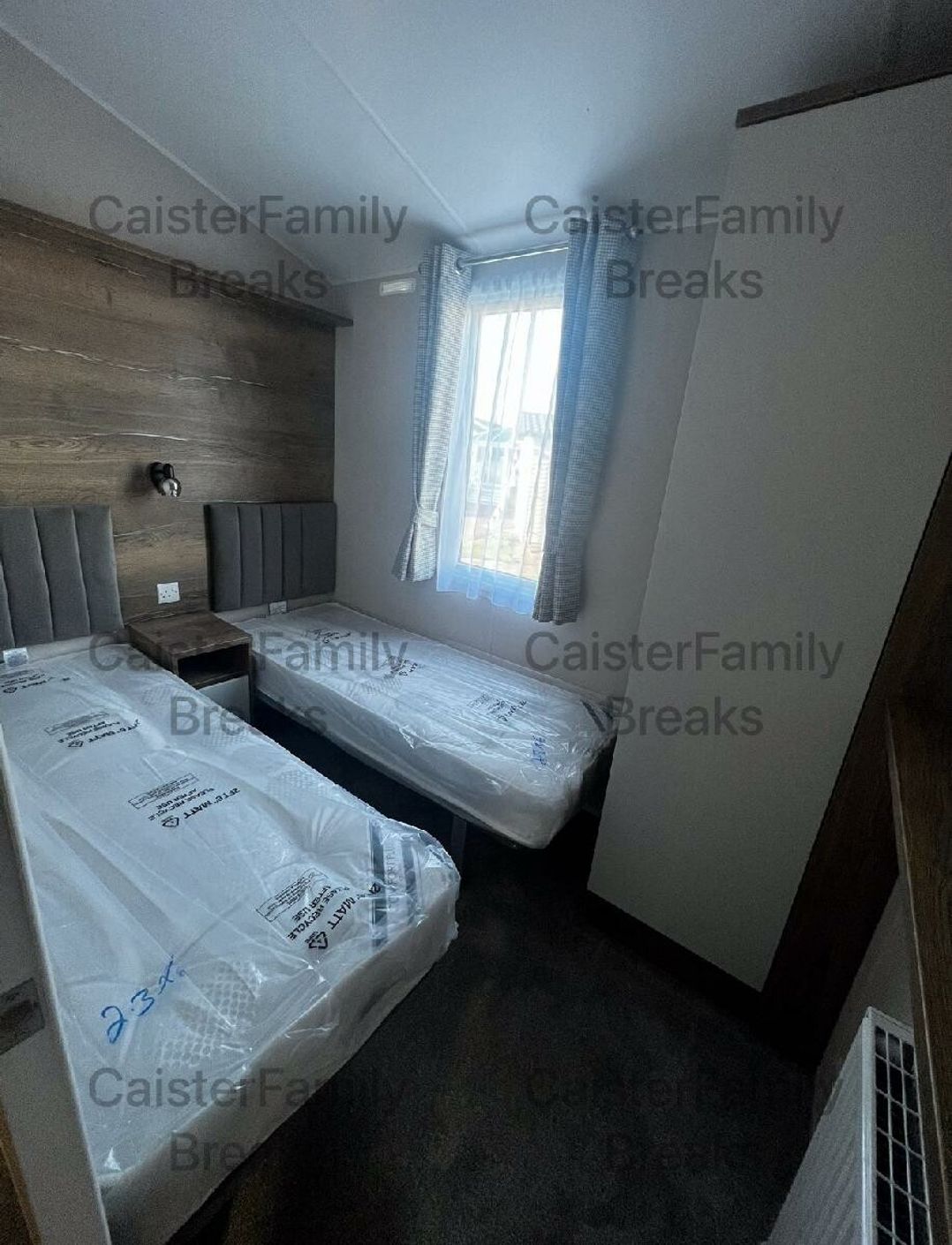 Caister Holiday Park - Holiday Accommodation 15848