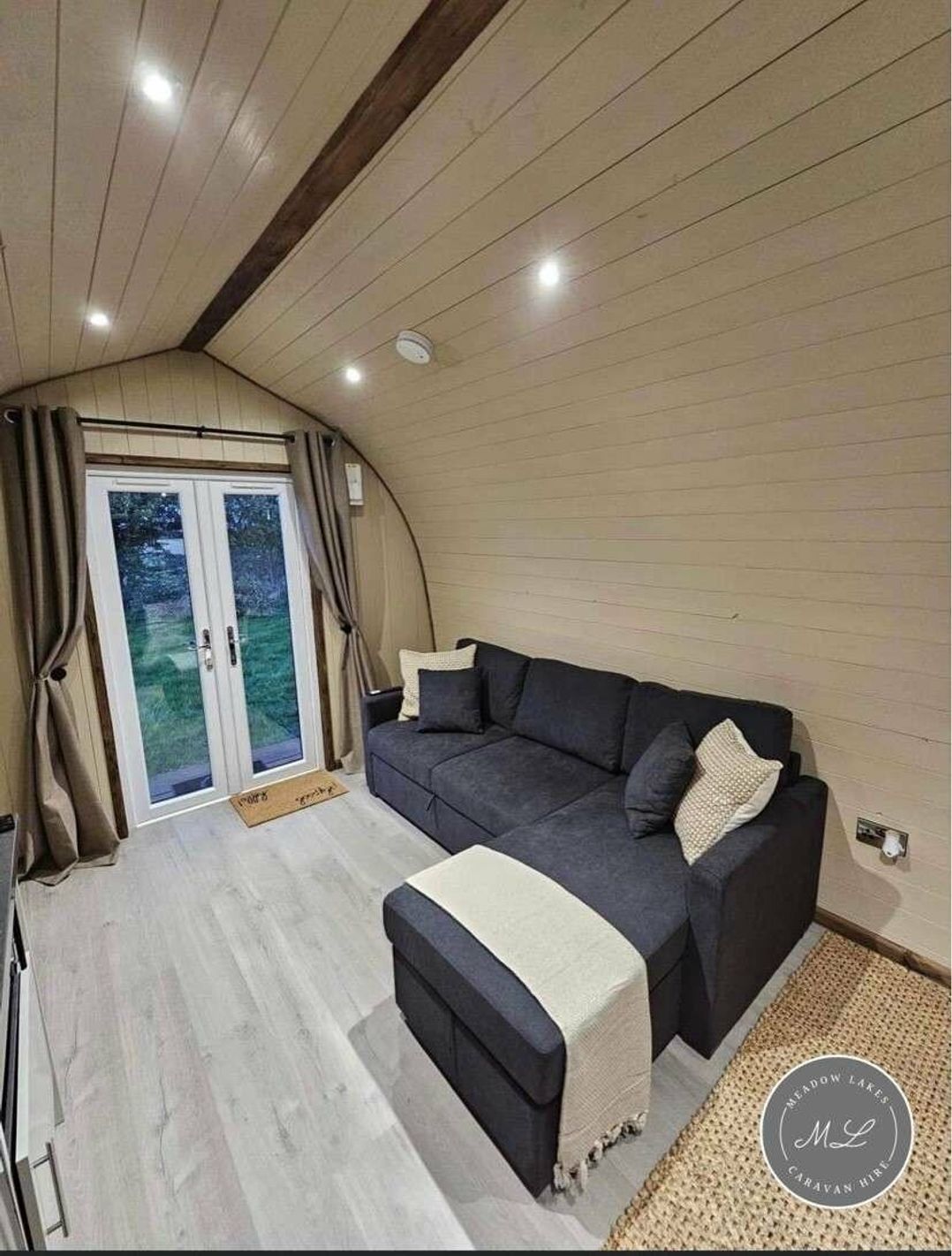 Standen Lodge - Holiday Accommodation 19045