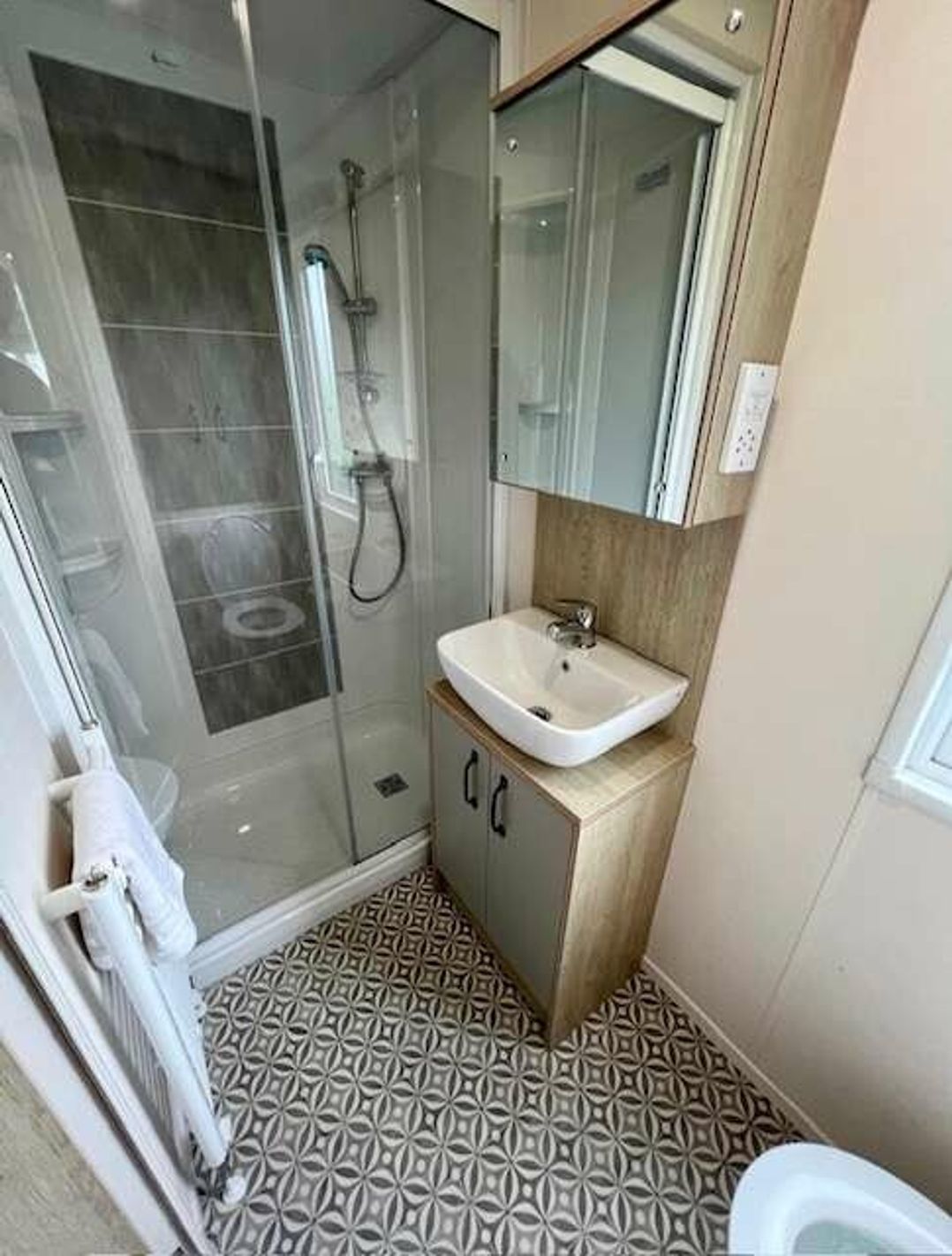 Dyffryn Seaside Estate - Holiday Accommodation 11228