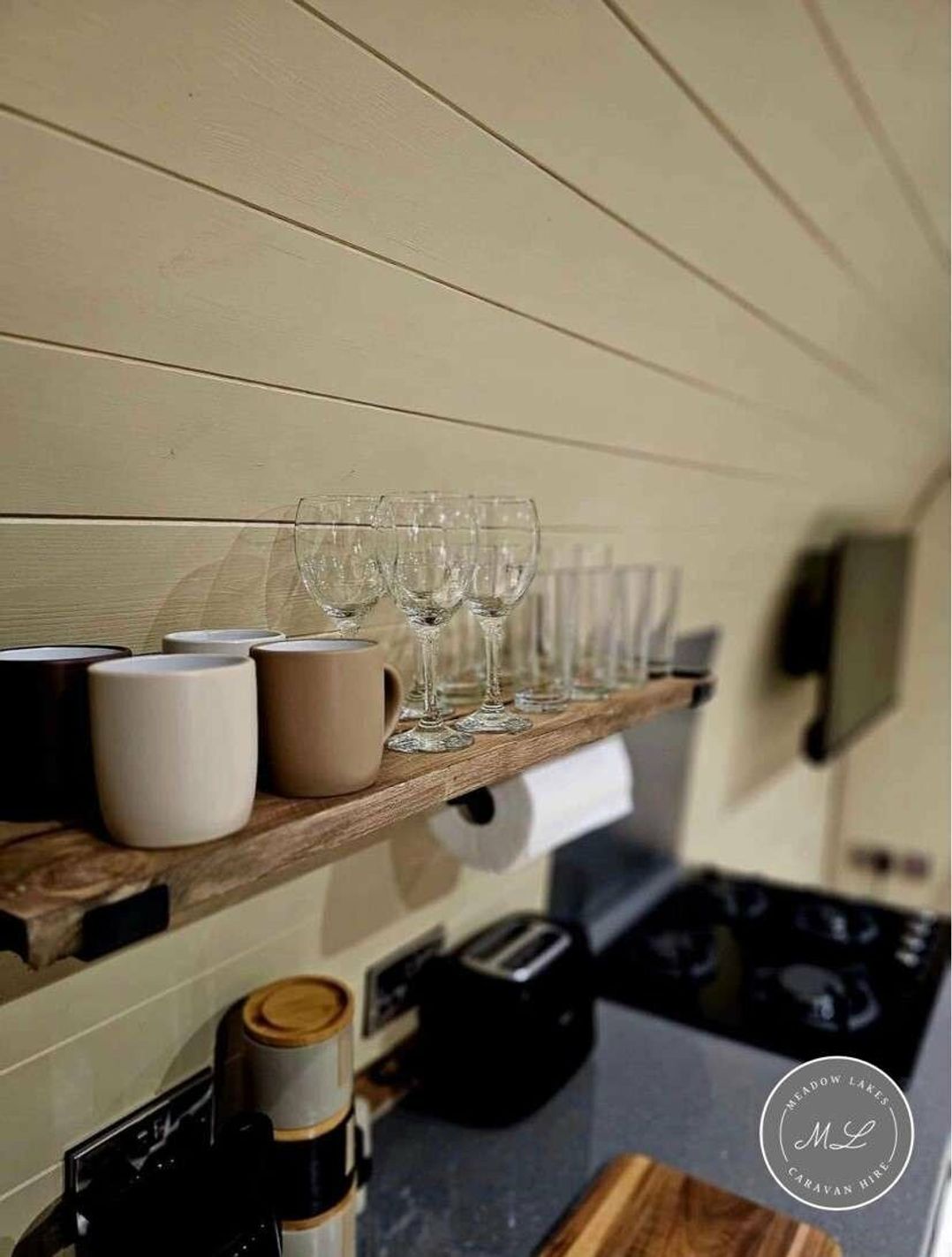 Standen Lodge - Holiday Accommodation 19045