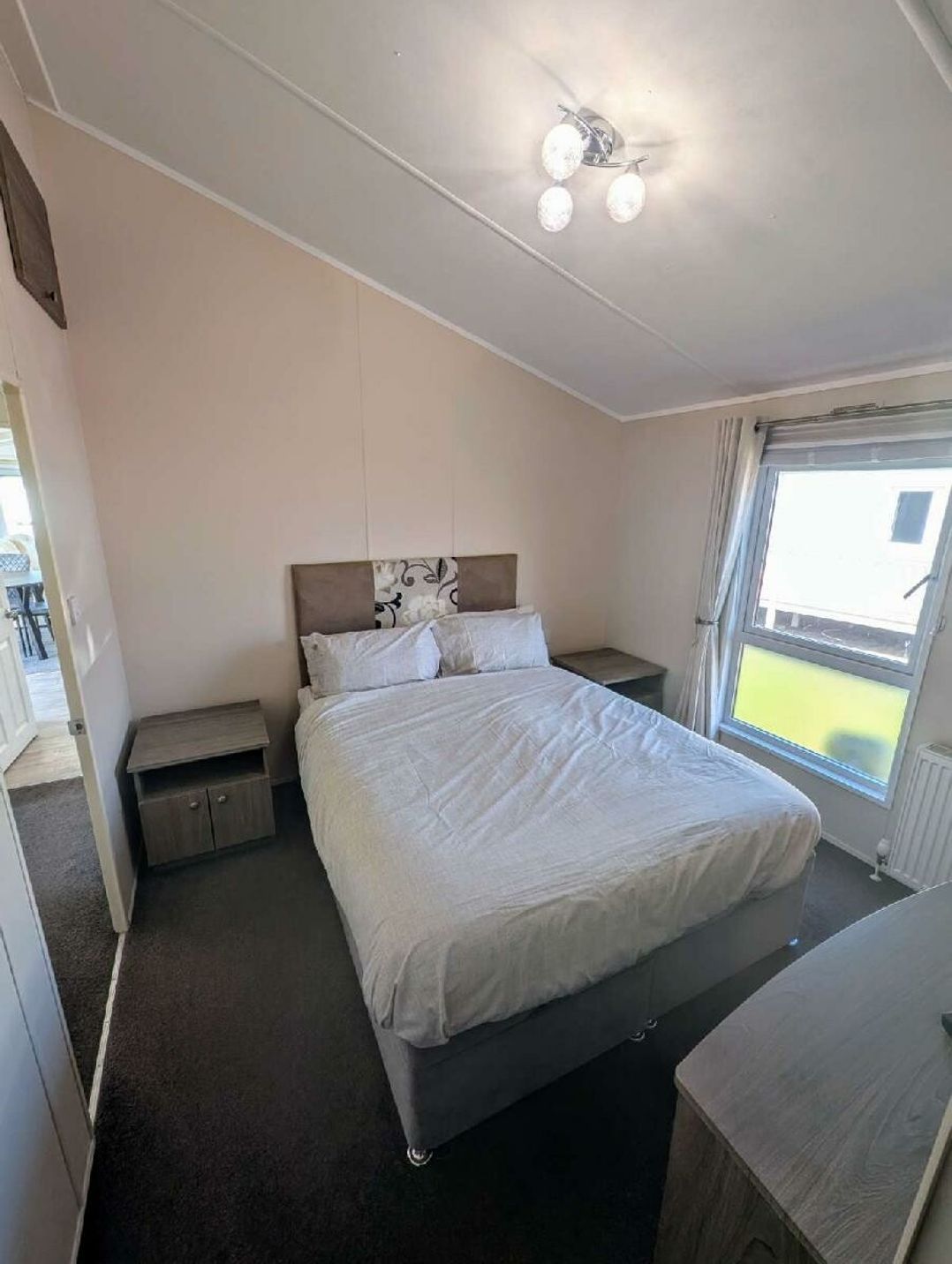 Manor Park Holiday Village - Holiday Accommodation 22030