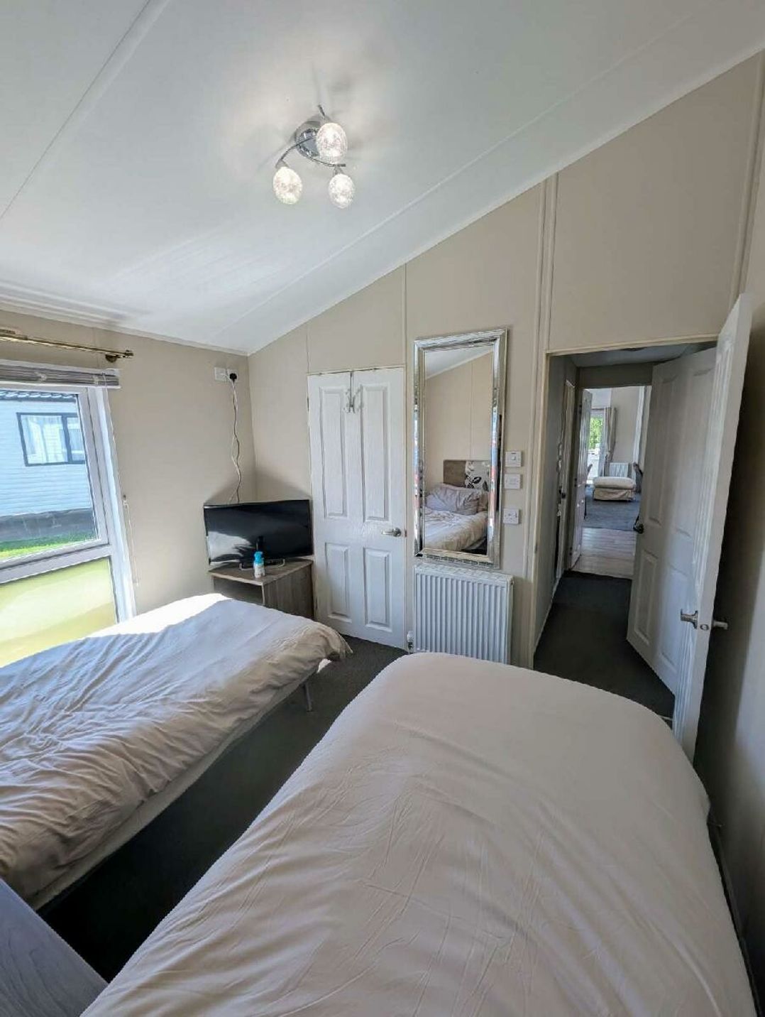 Manor Park Holiday Village - Holiday Accommodation 22030