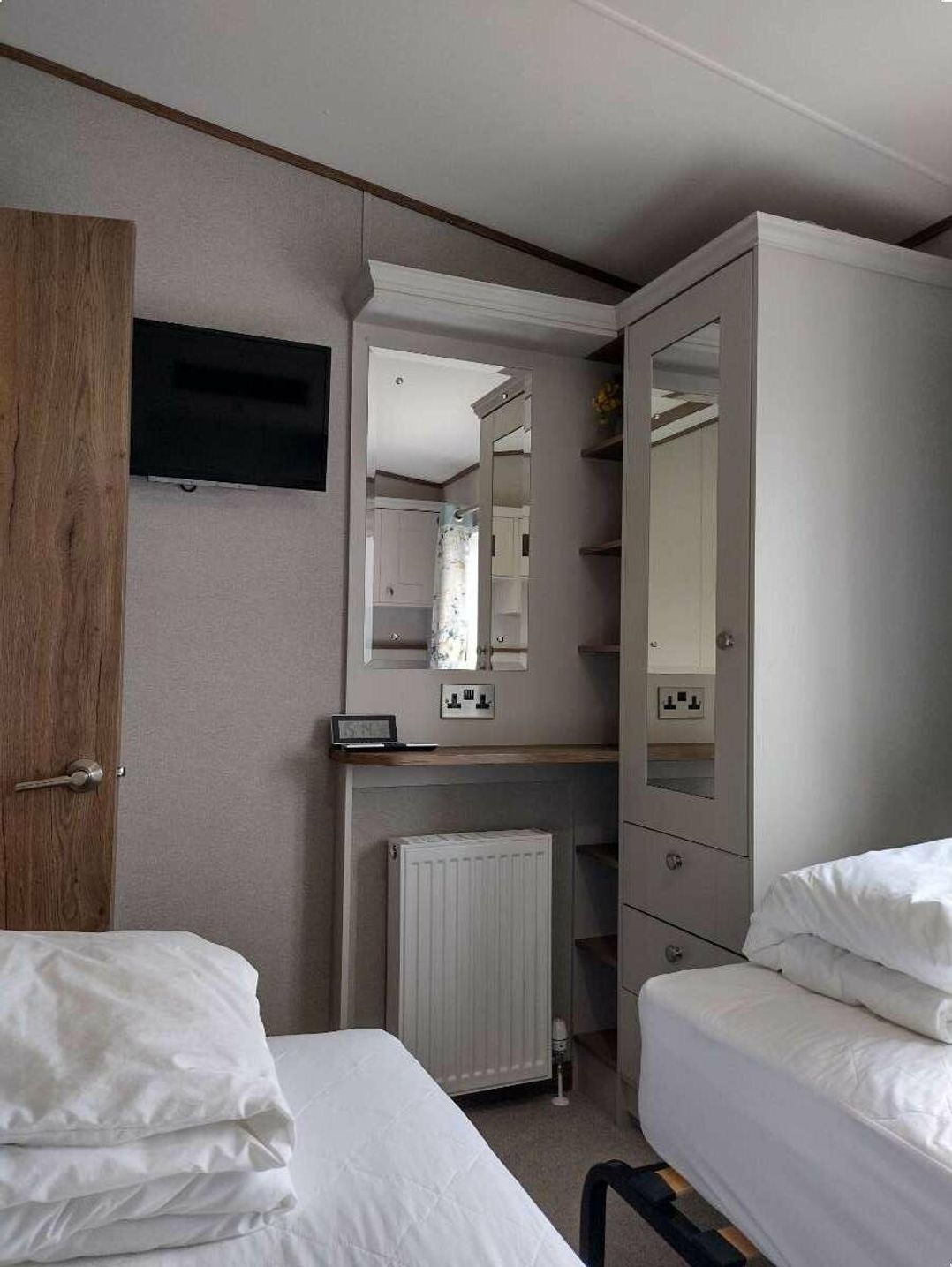 Swanage Bay View - Holiday Accommodation 6416