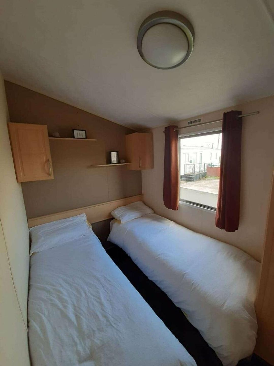 Golden Gate Holiday Centre - Holiday Accommodation 10581