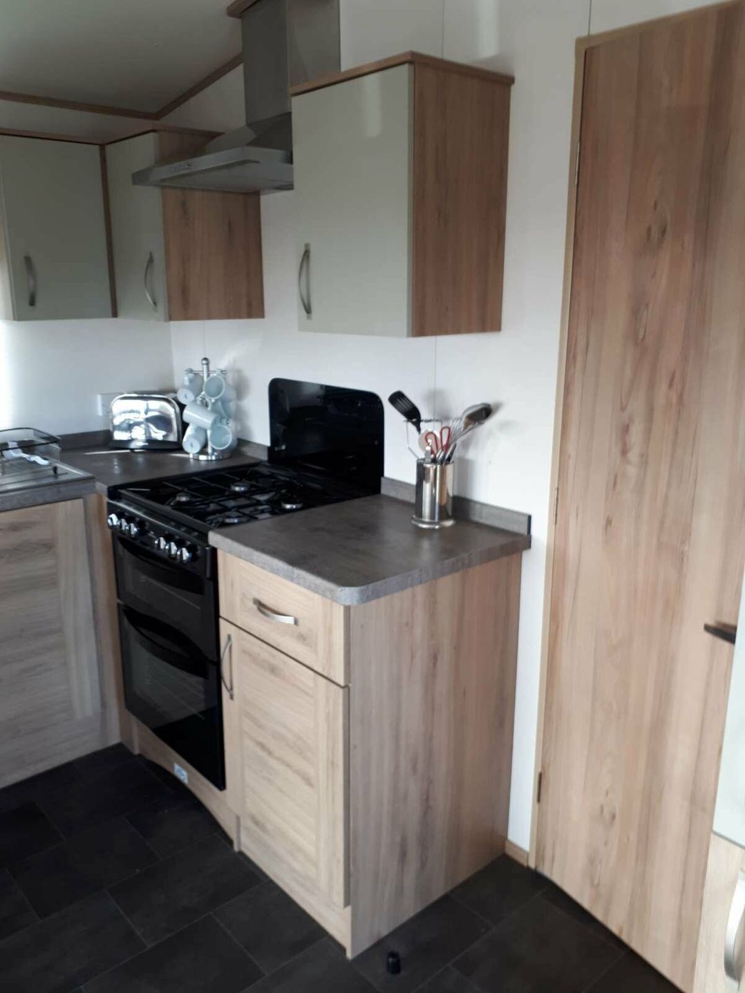 Blue Dolphin Holiday Park - Holiday Accommodation 10737