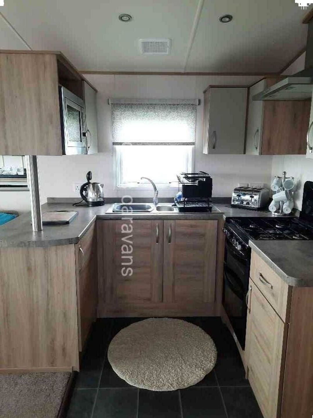 Blue Dolphin Holiday Park - Holiday Accommodation 10737