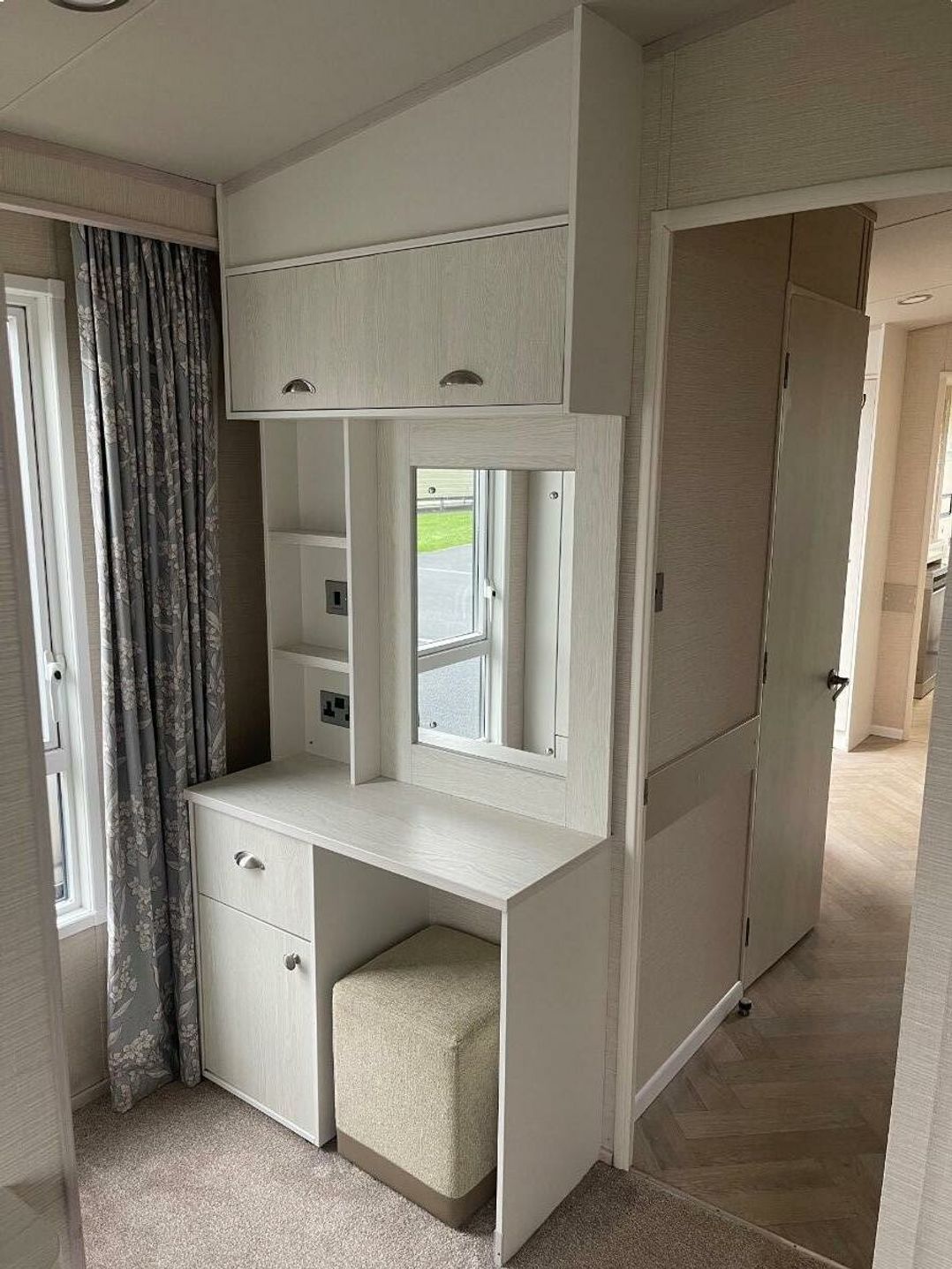 Hafan y Mor Haven - Holiday Accommodation 11037