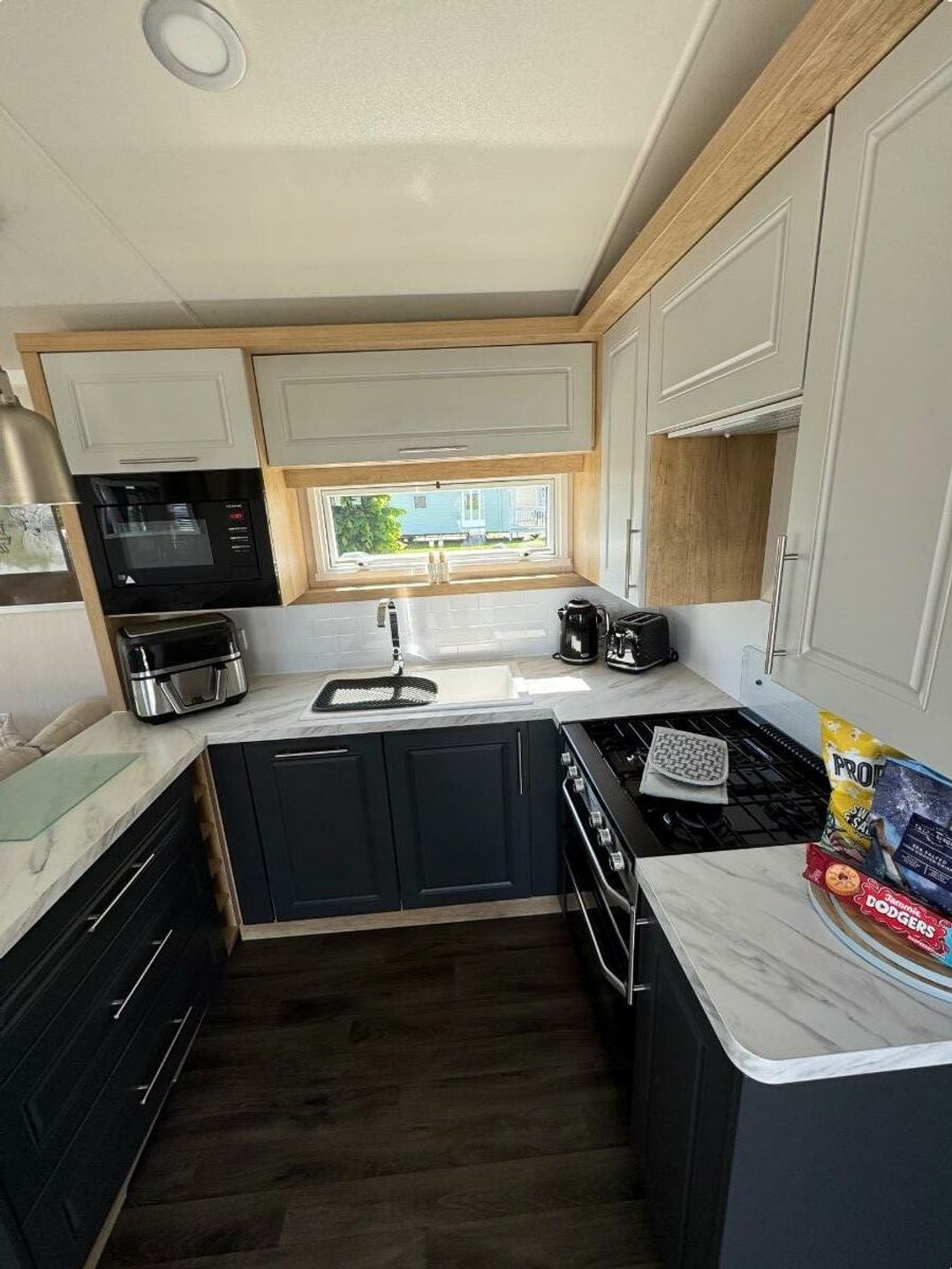 Hafan y Mor Haven - Holiday Accommodation 11083