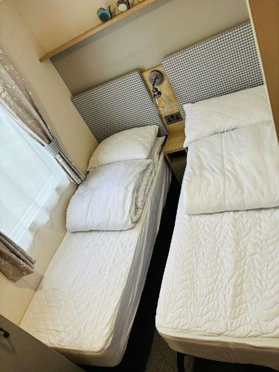 Dyffryn Seaside Estate - Holiday Accommodation 11228