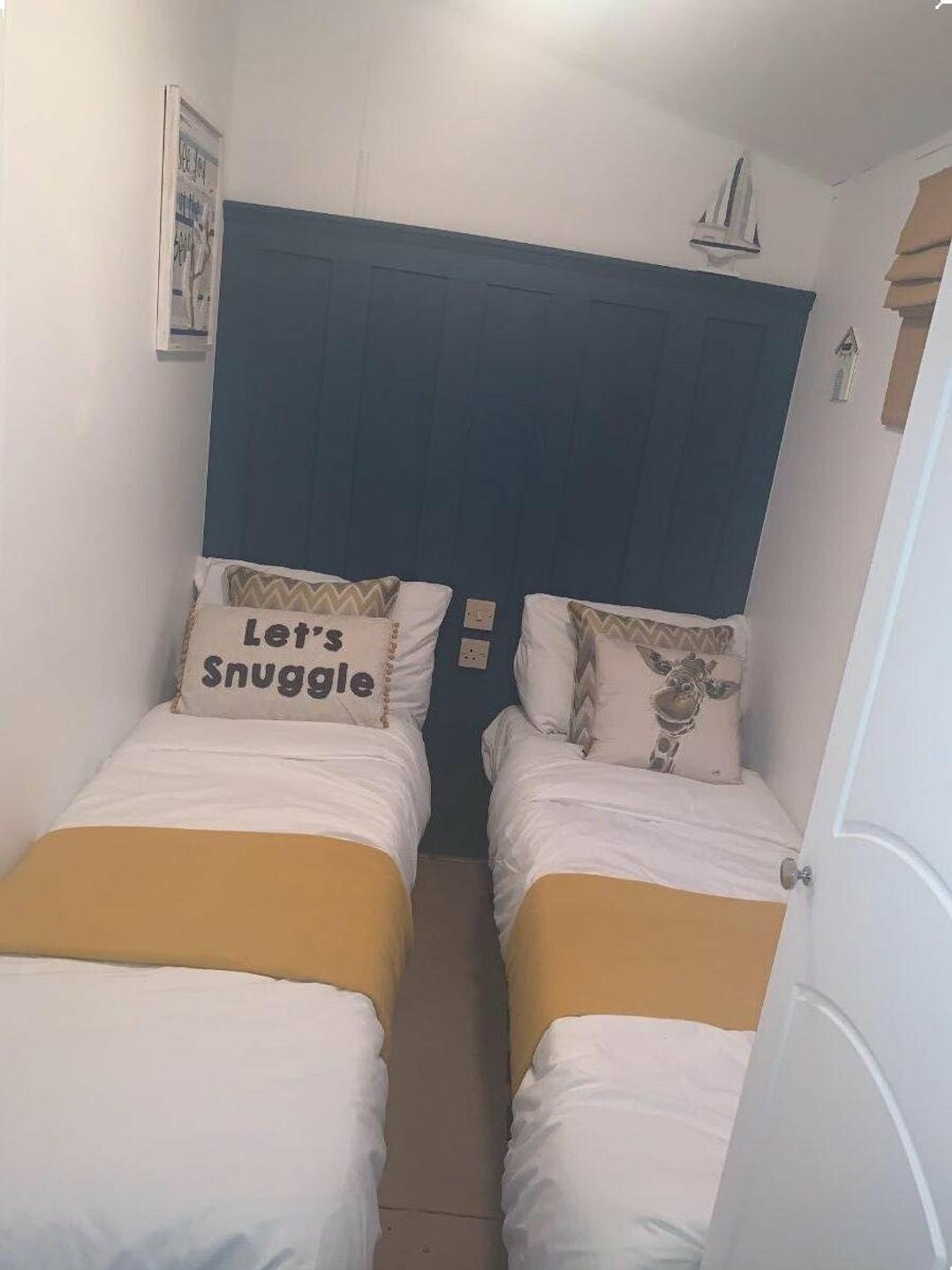 Hopton Holiday Village - Holiday Accommodation 12171