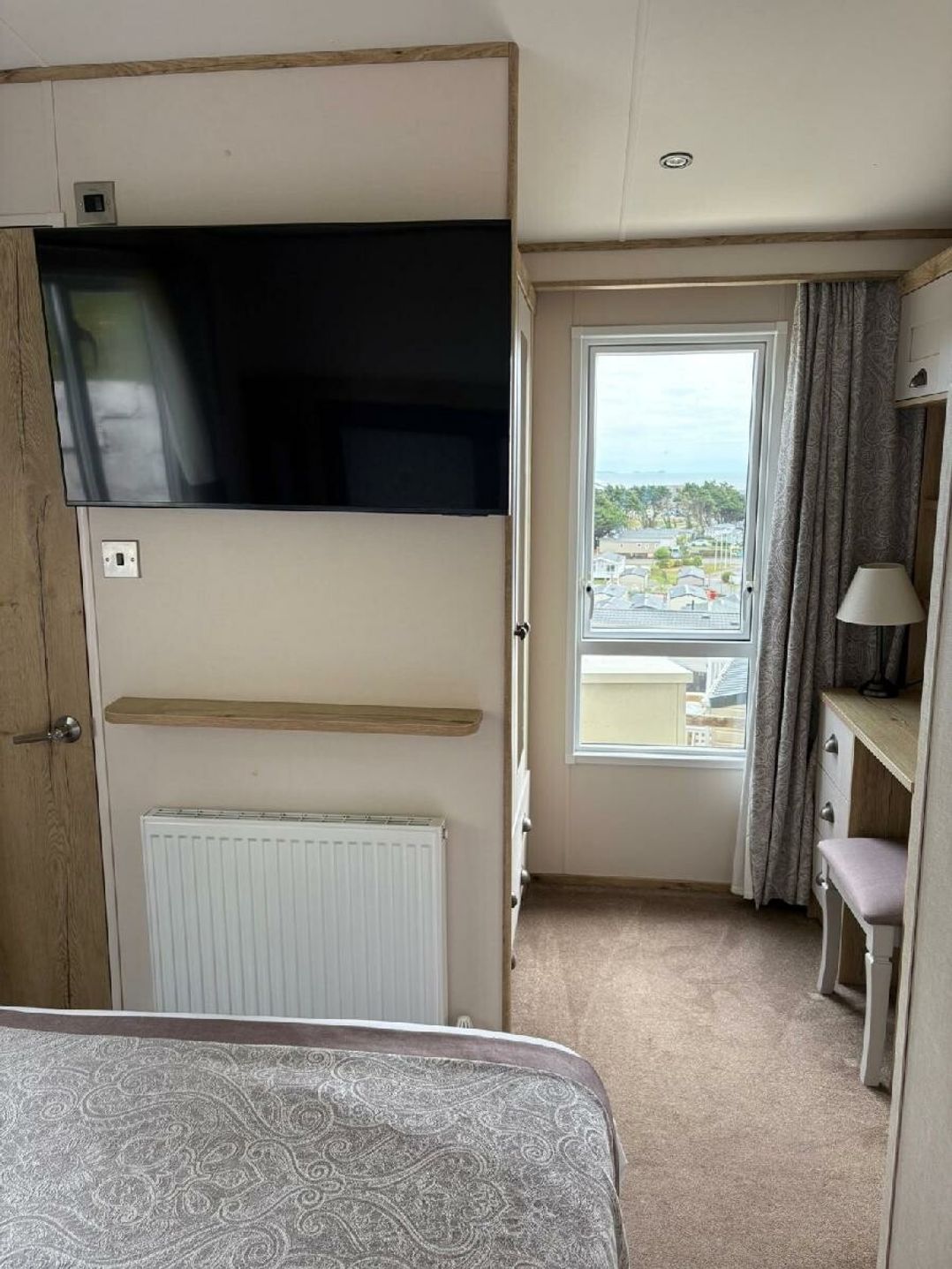 Pendine Sands - Holiday Accommodation 12302