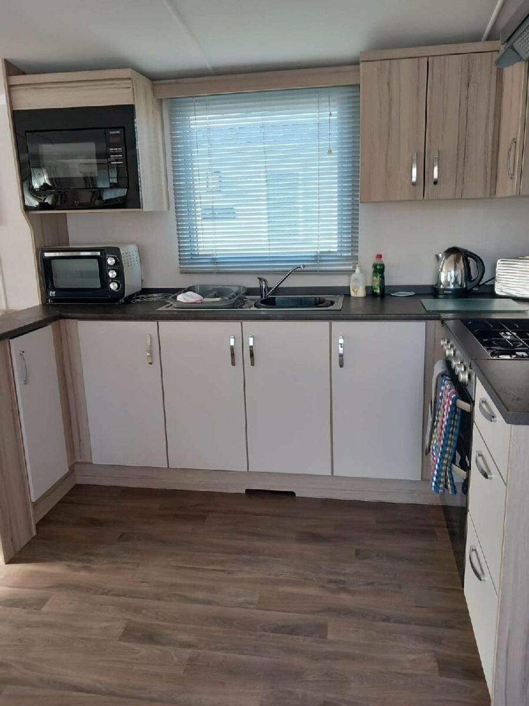 Manorbier Bay Holiday Park - Holiday Accommodation 12596