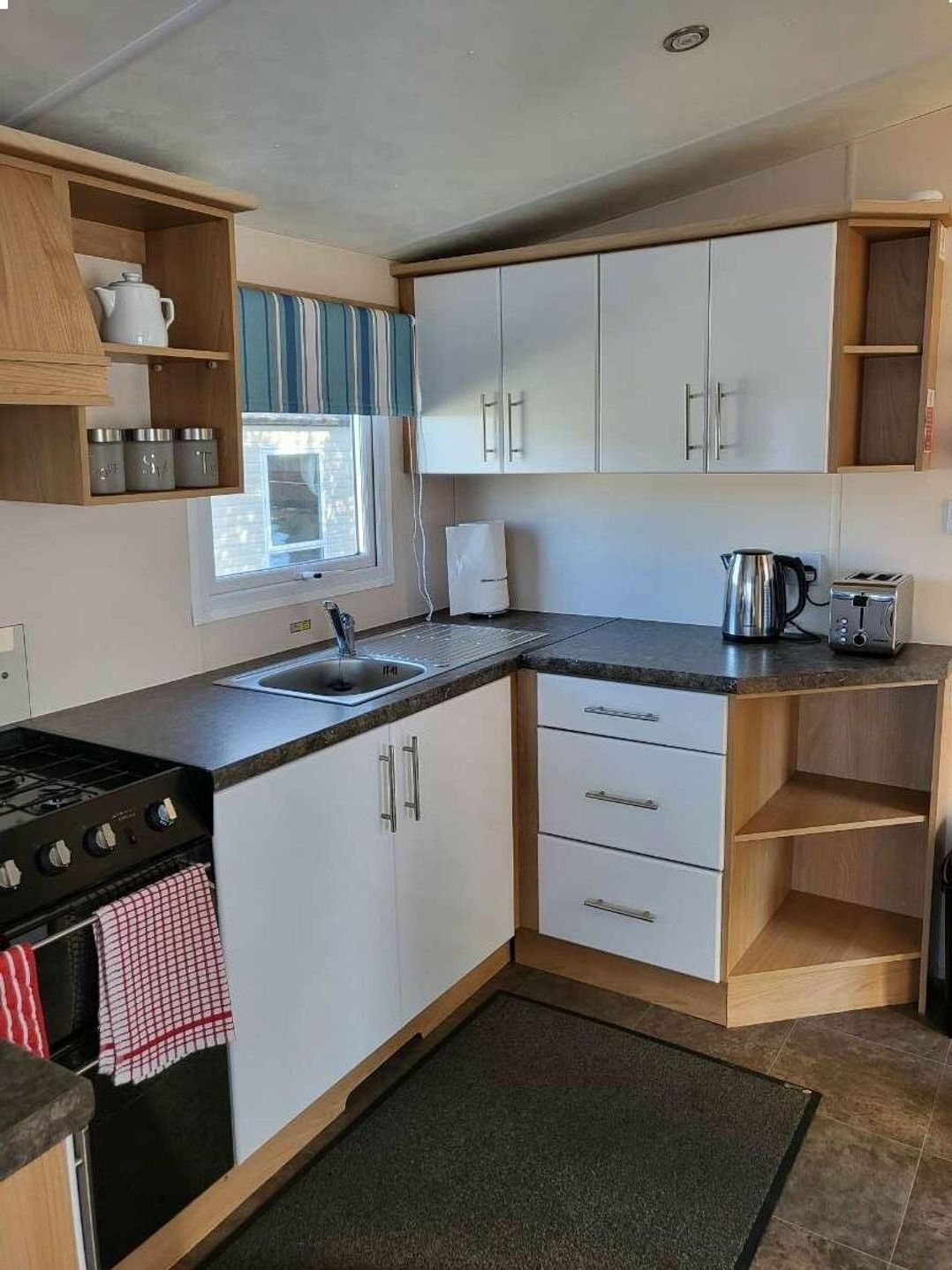 White Acres Holiday Park - Holiday Accommodation 13619