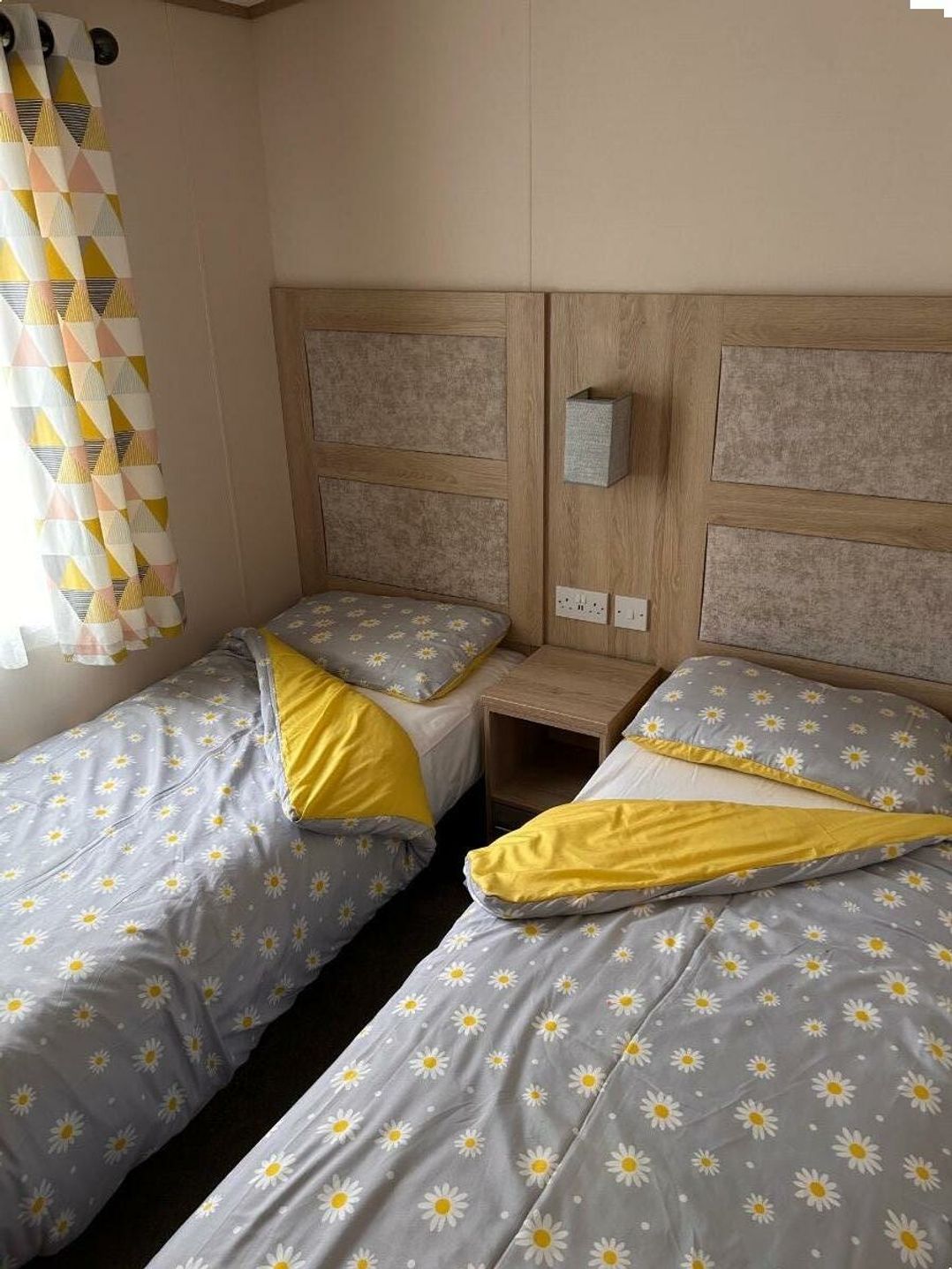 Marton Mere Holiday Village - Holiday Accommodation 13918