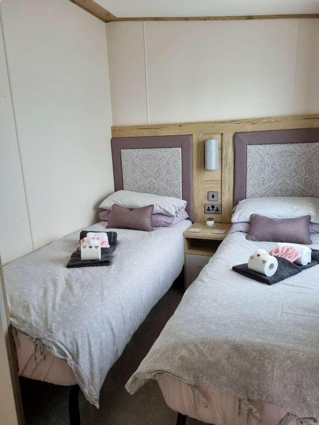 Trecco Bay - Holiday Accommodation 14004