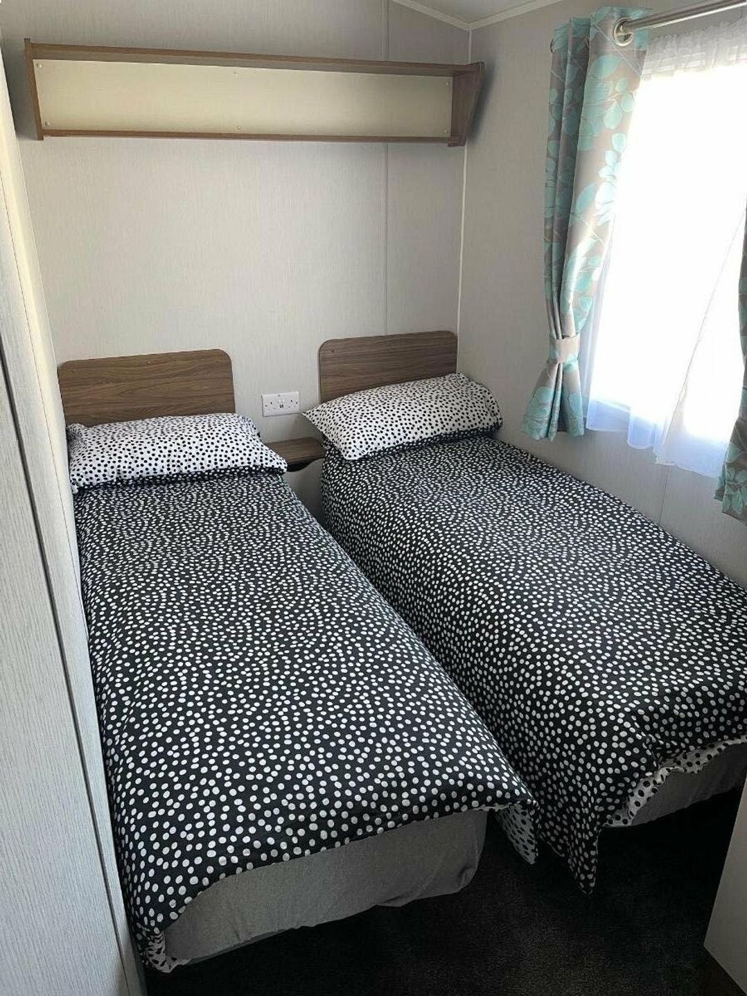 Marton Mere Holiday Village - Holiday Accommodation 14046