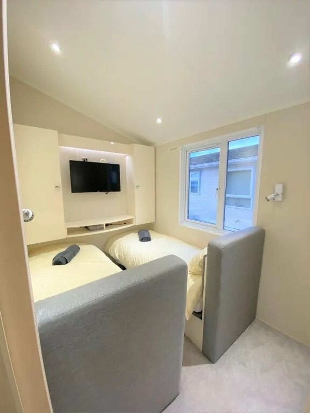 Rockley Park - Holiday Accommodation 14325