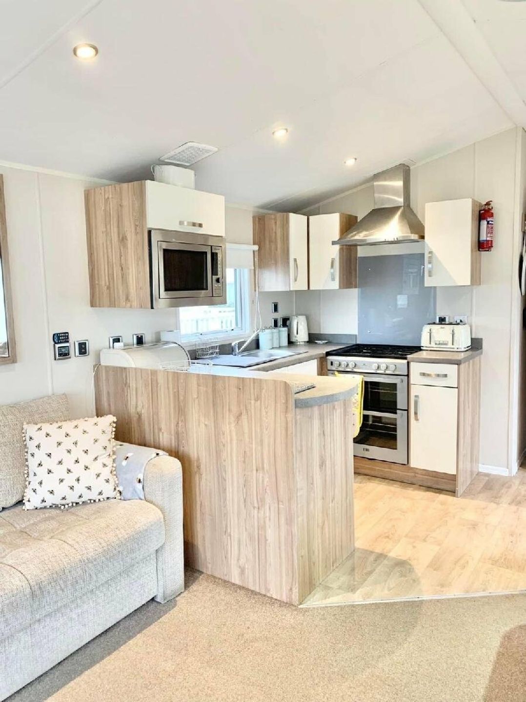 Marton Mere Holiday Village - Holiday Accommodation 14641