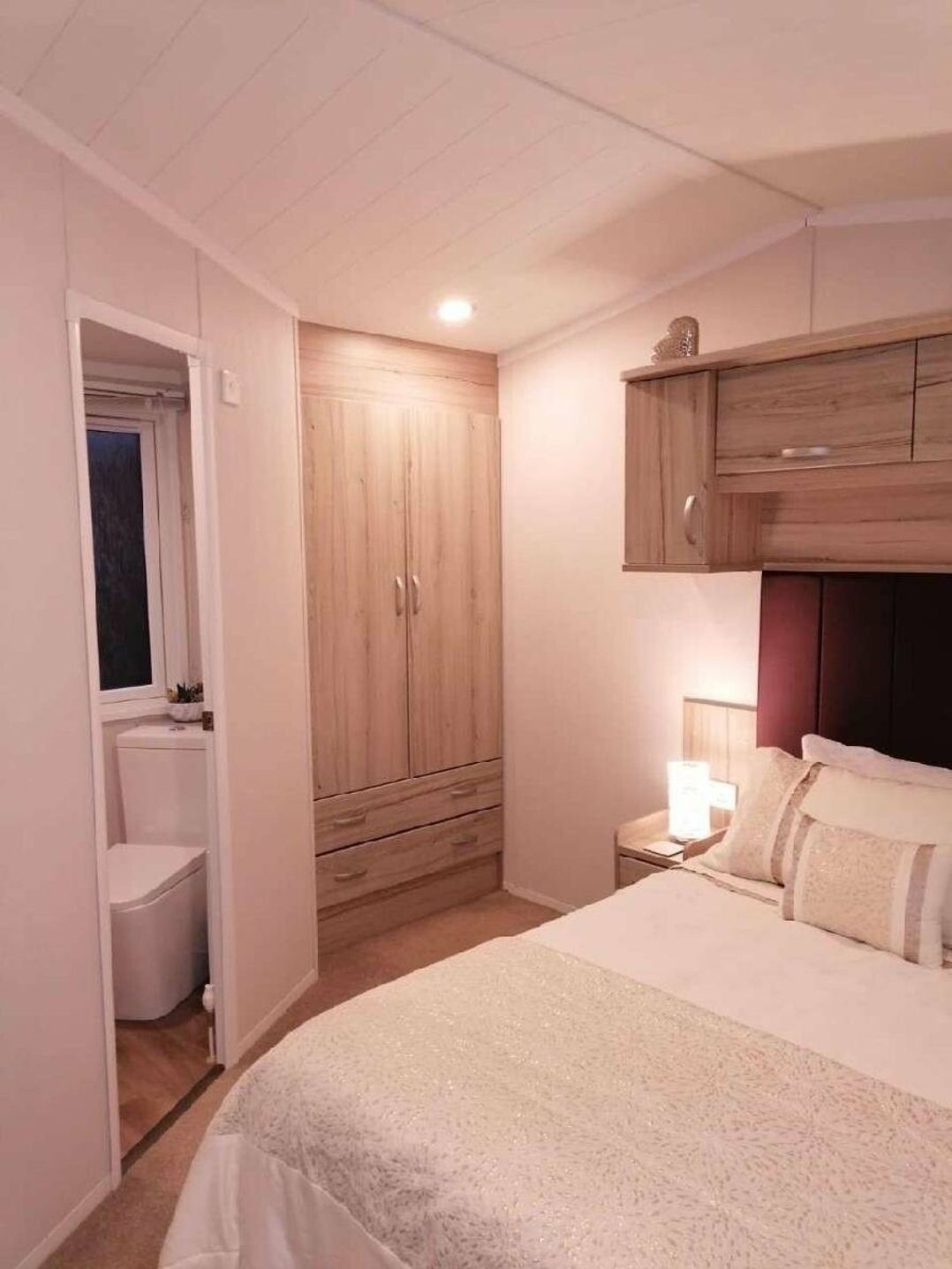 Rockley Park - Holiday Accommodation 14800