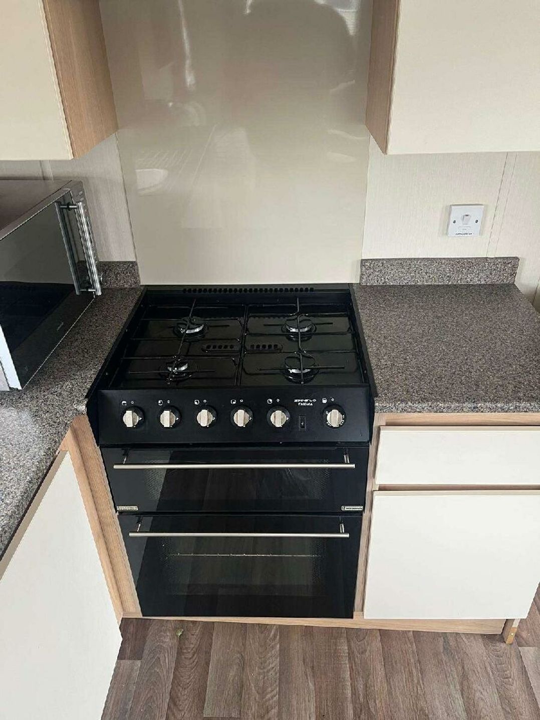 Palins Holiday Park - Holiday Accommodation 15004