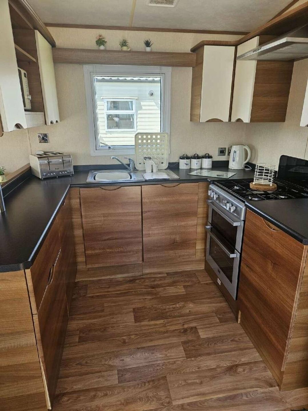 Happy Days Caravan Park - Holiday Accommodation 15007