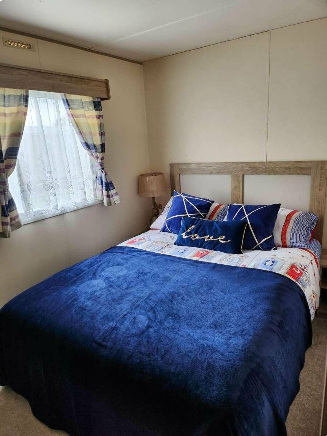 Broadland Sands - Holiday Accommodation 15063