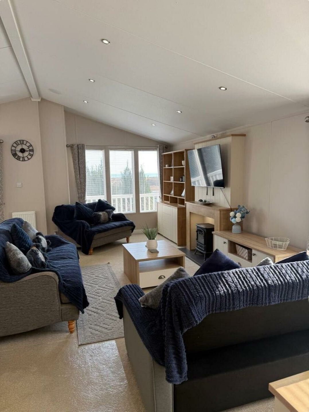 Pendine Sands - Holiday Accommodation 15340