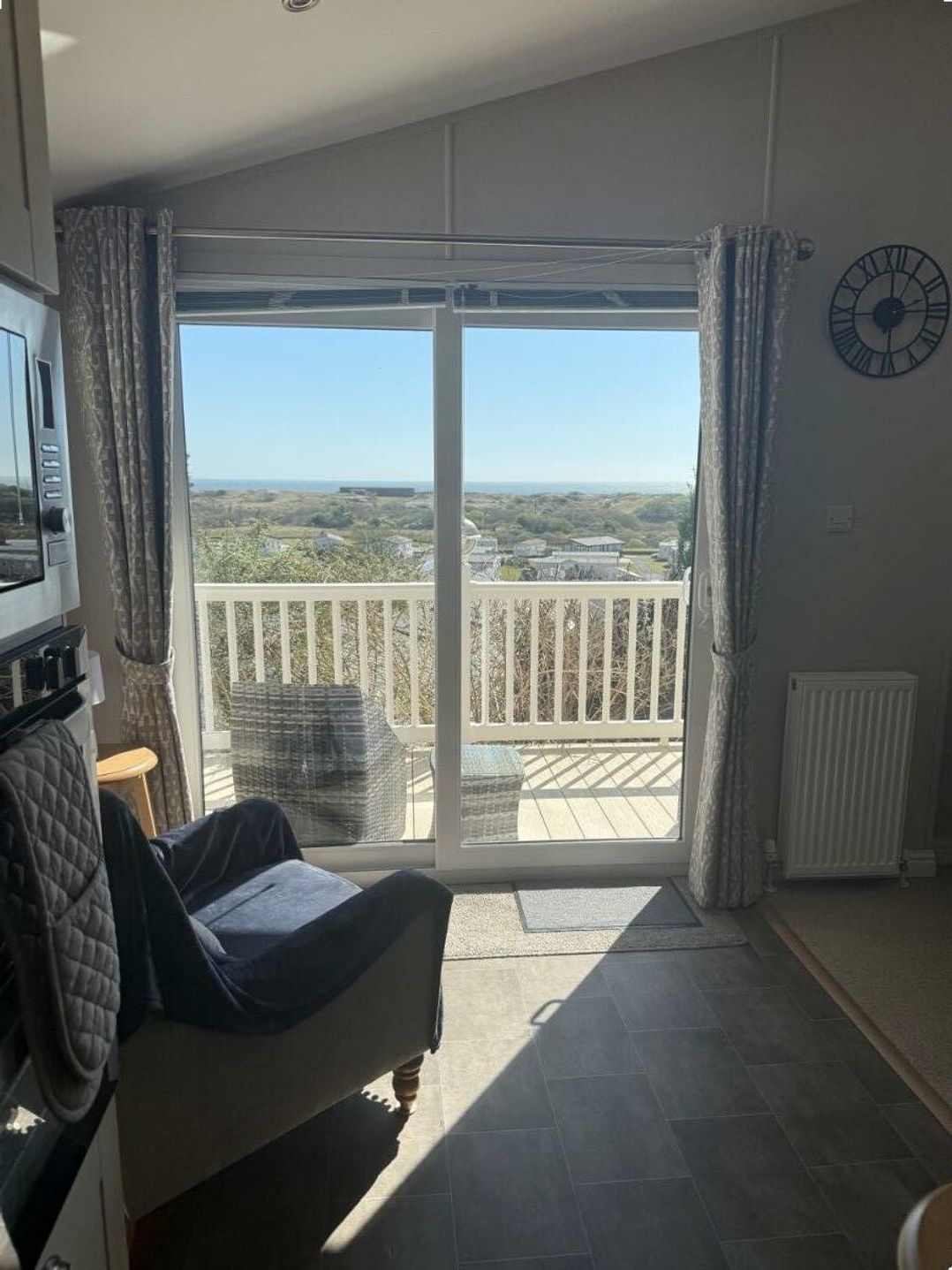 Pendine Sands - Holiday Accommodation 15340