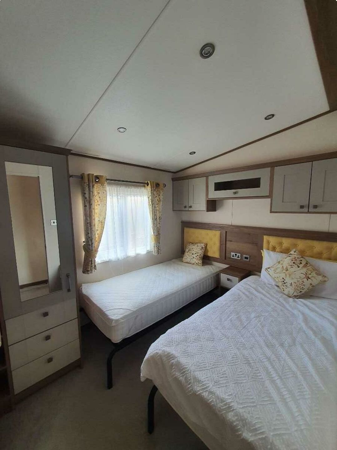 Tattershall Lakes Country Park - Holiday Accommodation 16605