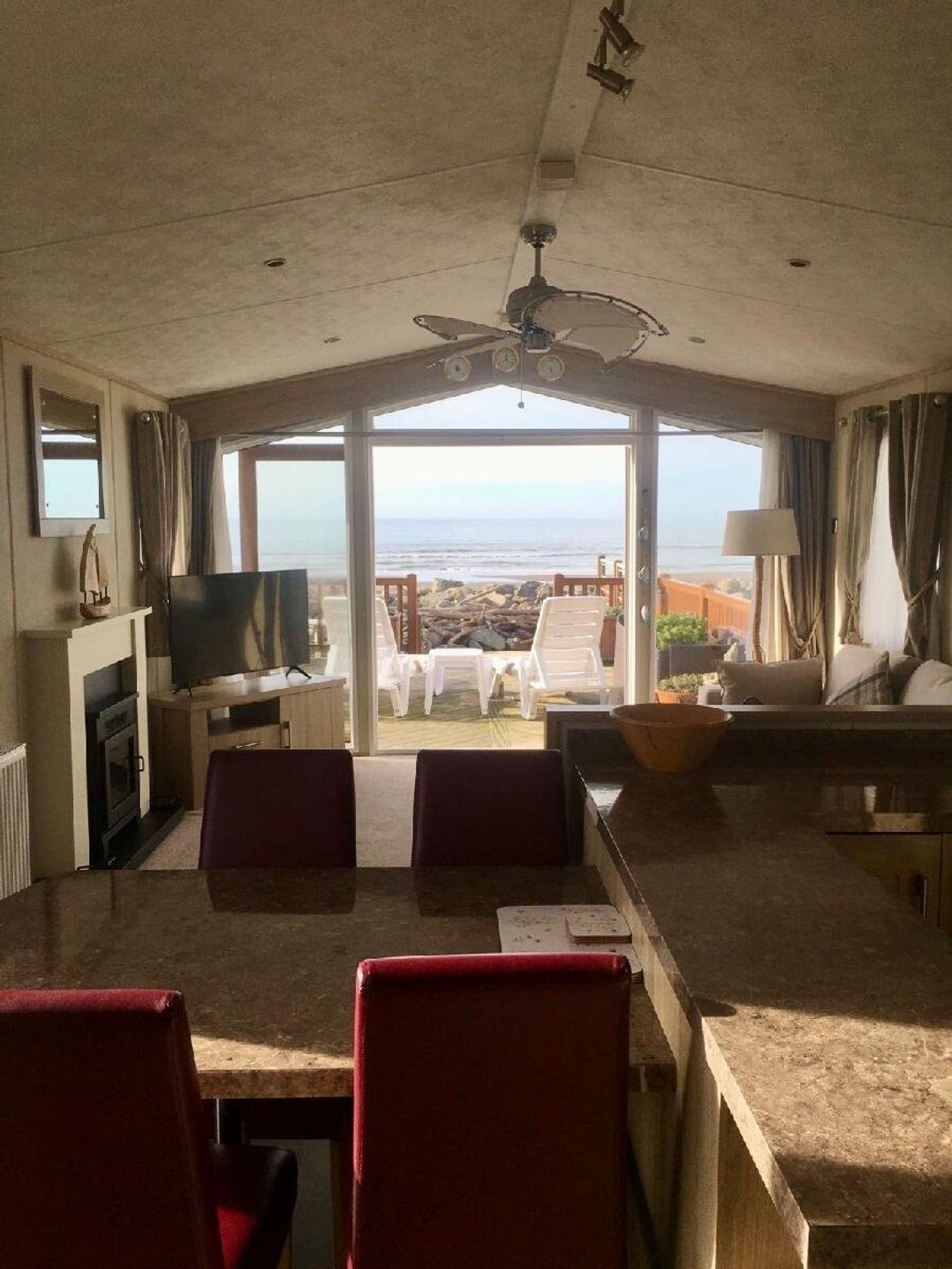 Lyons Sunnysands Holiday Park - Holiday Accommodation 16729