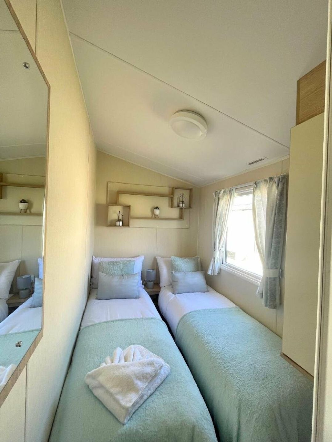 Trecco Bay - Holiday Accommodation 16779